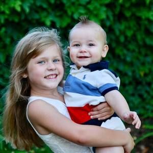 Meet your Posher, Candace